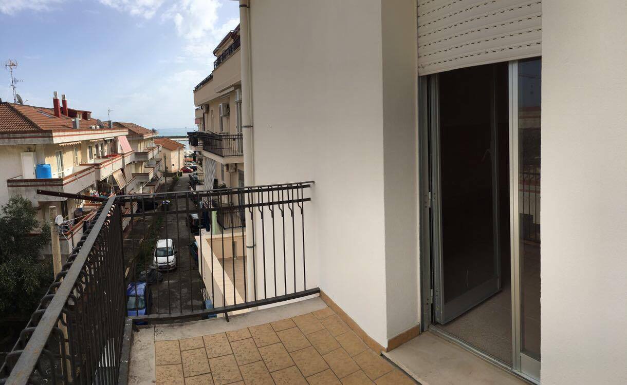 Appartamento Vista Mare Catanzaro Lido LivingCasa convert-cfa-to-cad-image-to-u